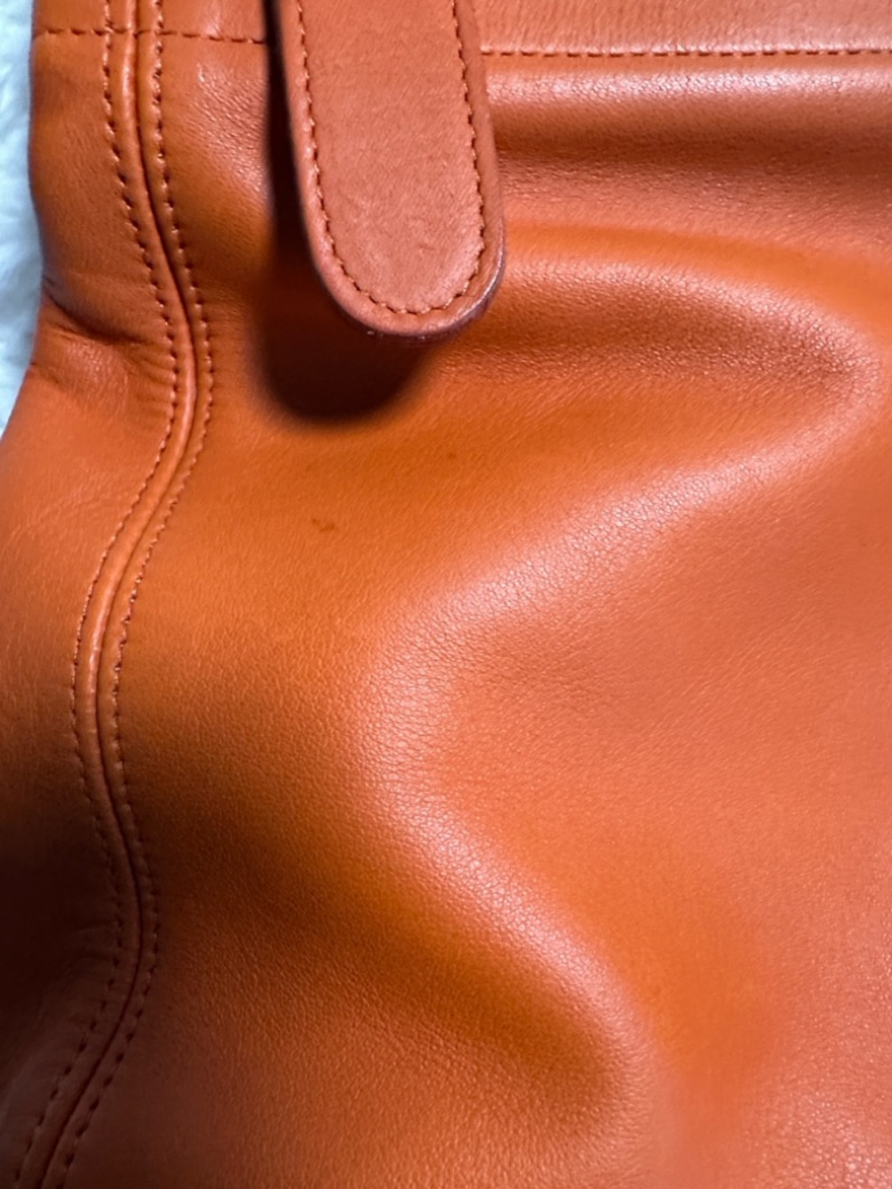 Coach Soho Buckle Tote Bag, Orang model #4157 - Picture 4 of 7